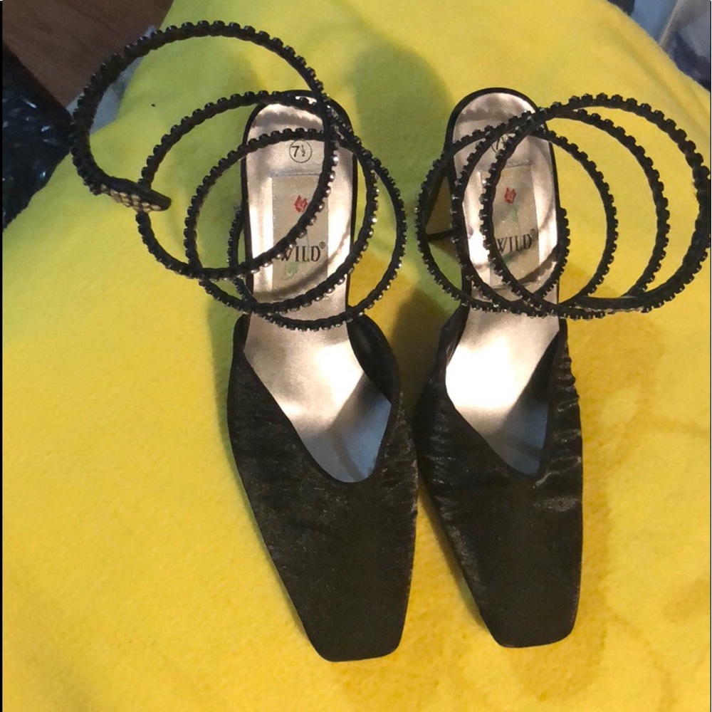 🔥Flash Sale 🔥Wild Rose Twirl Strap Shoes